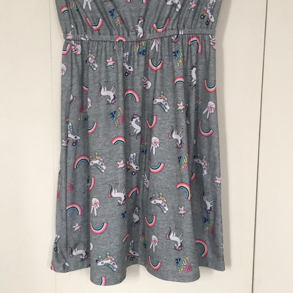 Girls dress - Picture 2 of 3